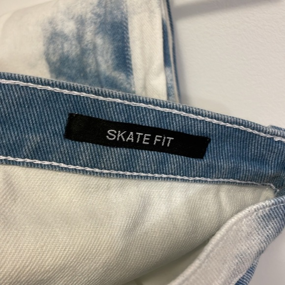 Jaded London Men’s Skate Fit Cloud Jeans - Picture 5 of 9